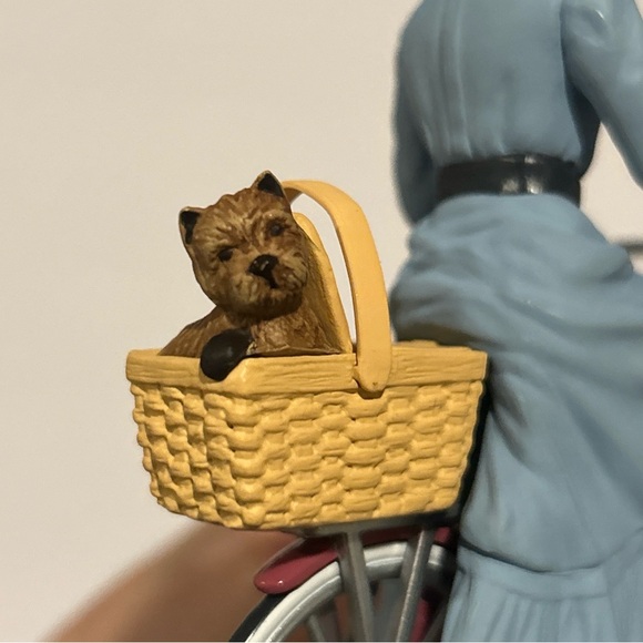 1997 Hallmark Keepsake  "Miss Gulch"  The Wizard of Oz Collection- In Box! - Picture 14 of 16